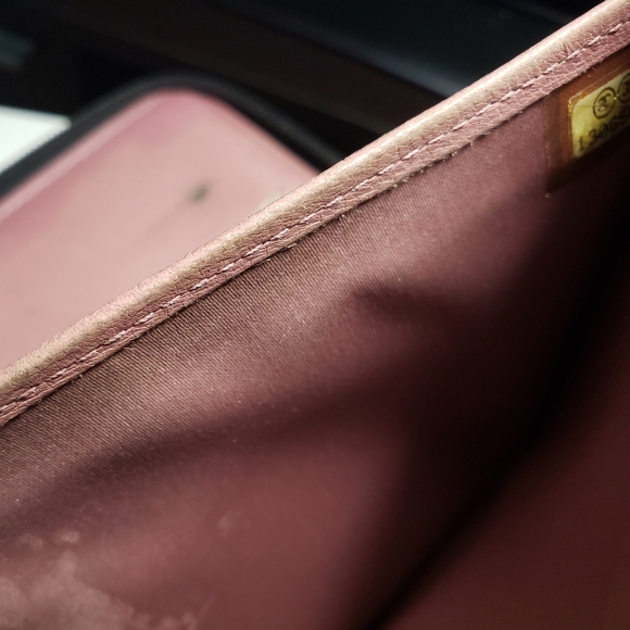 Chanel Black Camellia Embossed Zipped Wallet - Picture 12 of 16